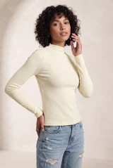 Long Sleeves Mock Neck Top