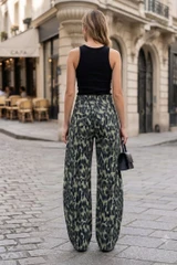 Camouflage High Waisted Barrel Jeans 