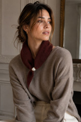 Pearl Clasp Knitted Neck Scarf