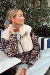 Teddy Fleece Collar Leopard Jacket