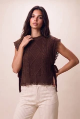 Cable Knit Lace Trim Cropped Jumper