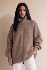  Oversized Full Zip Cardigan