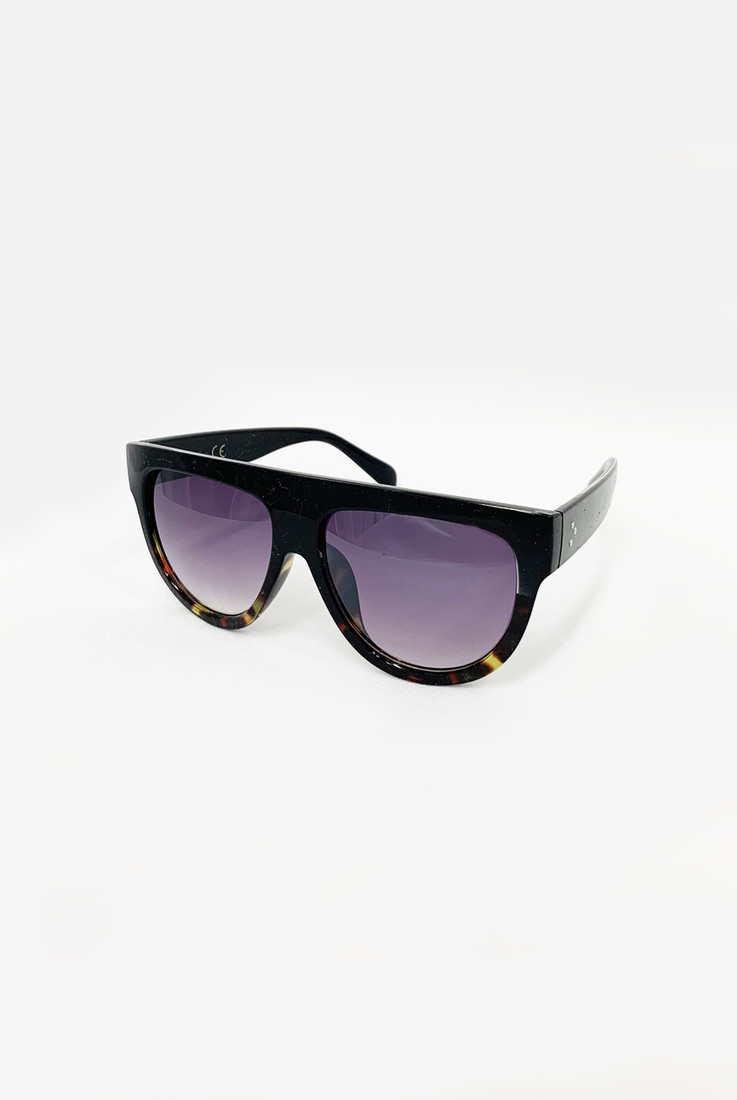 Oversized Two Tone Sunglasses