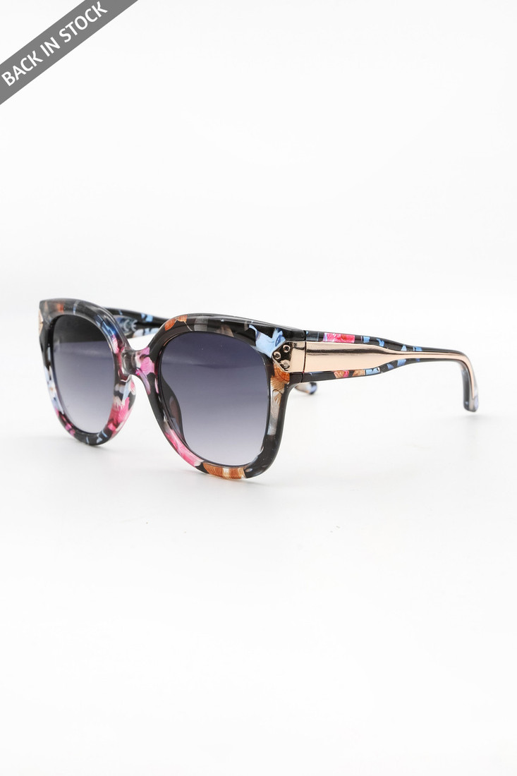 Oversized Retro Sunglasses With Metal Detail