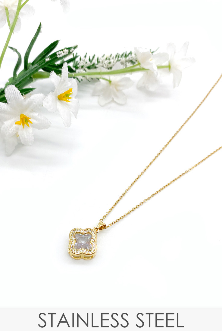 Chunky Diamante Clover Pendant Necklace
