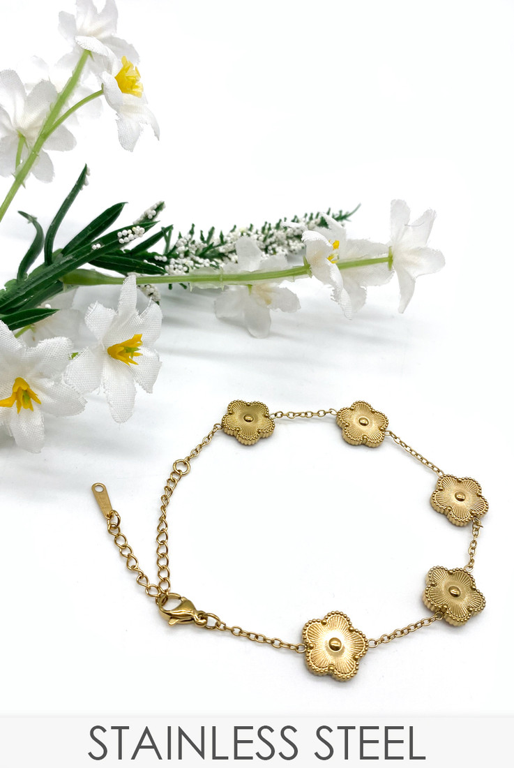 Clover Style Bracelet 