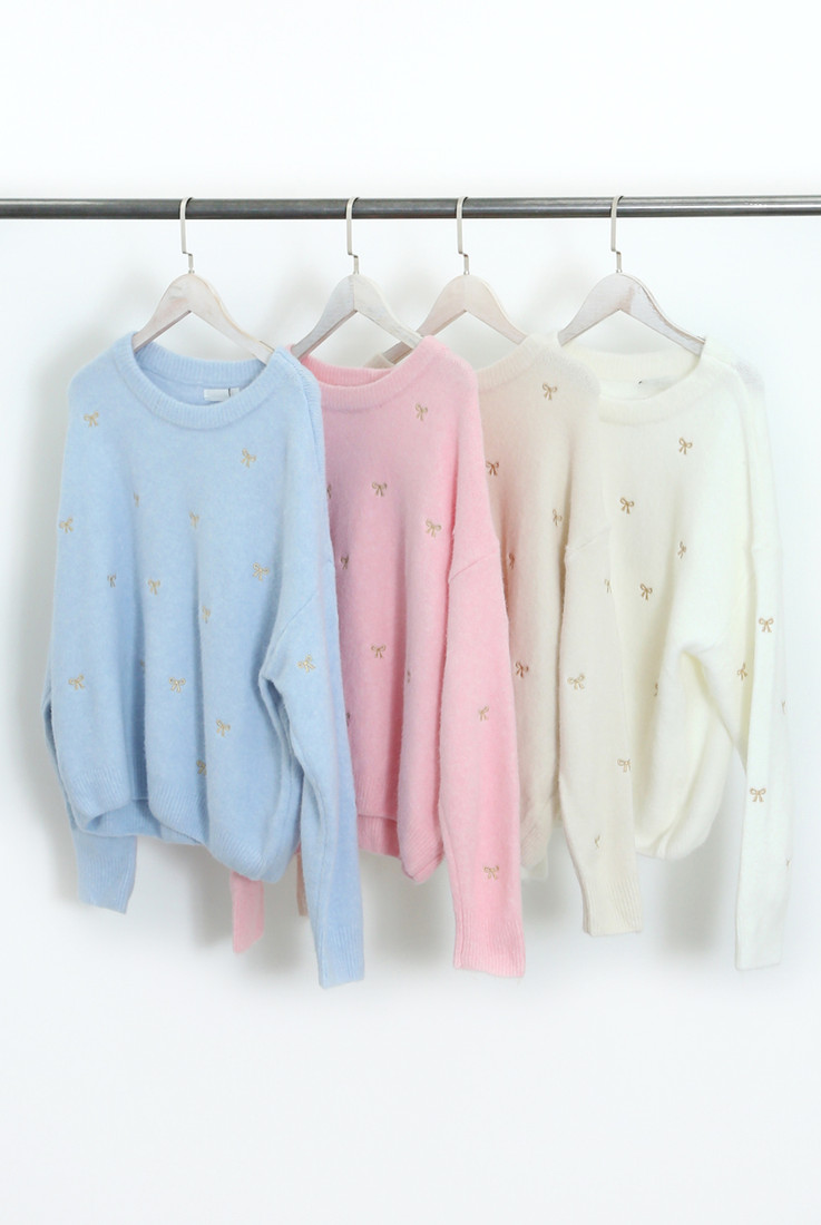 Fluffy Embroidered Bow Jumper 