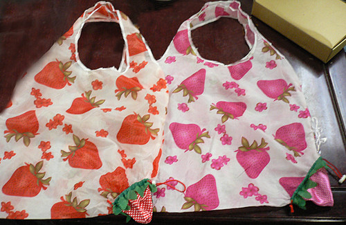 12PC Reusable Shopping Bag Folds in Strawberry w/ Strawberry Print & Draw String