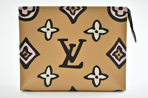 Louis Vuitton Wild At Heart Toiletry Pouch 26 Beige Cream Black Logo Clutch Bag