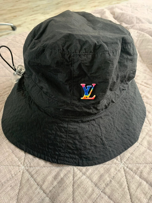 Louis Vuitton Louis Vuitton bucket hat 2054 rainbow ( extra rare)