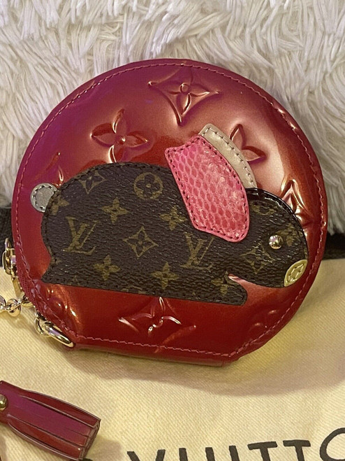 Auth LOUIS VUITTON VERNIS ANIMANIA LAPIN BUNNY ROUND COIN PURSE POMME D??MOUR