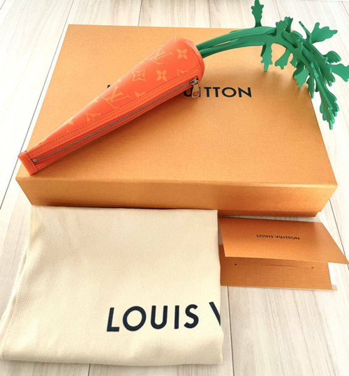 Auth Louis Vuitton Carrot Pouch M80851 Everyday LV Pouch Virgil Abloh 2021