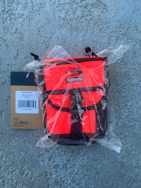 Authentic SS20 Collaboration: Rocket Red The North Face Supreme TNF Utility Pouch