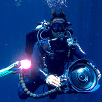 Mounting Lights When Filming Underwater Sequences