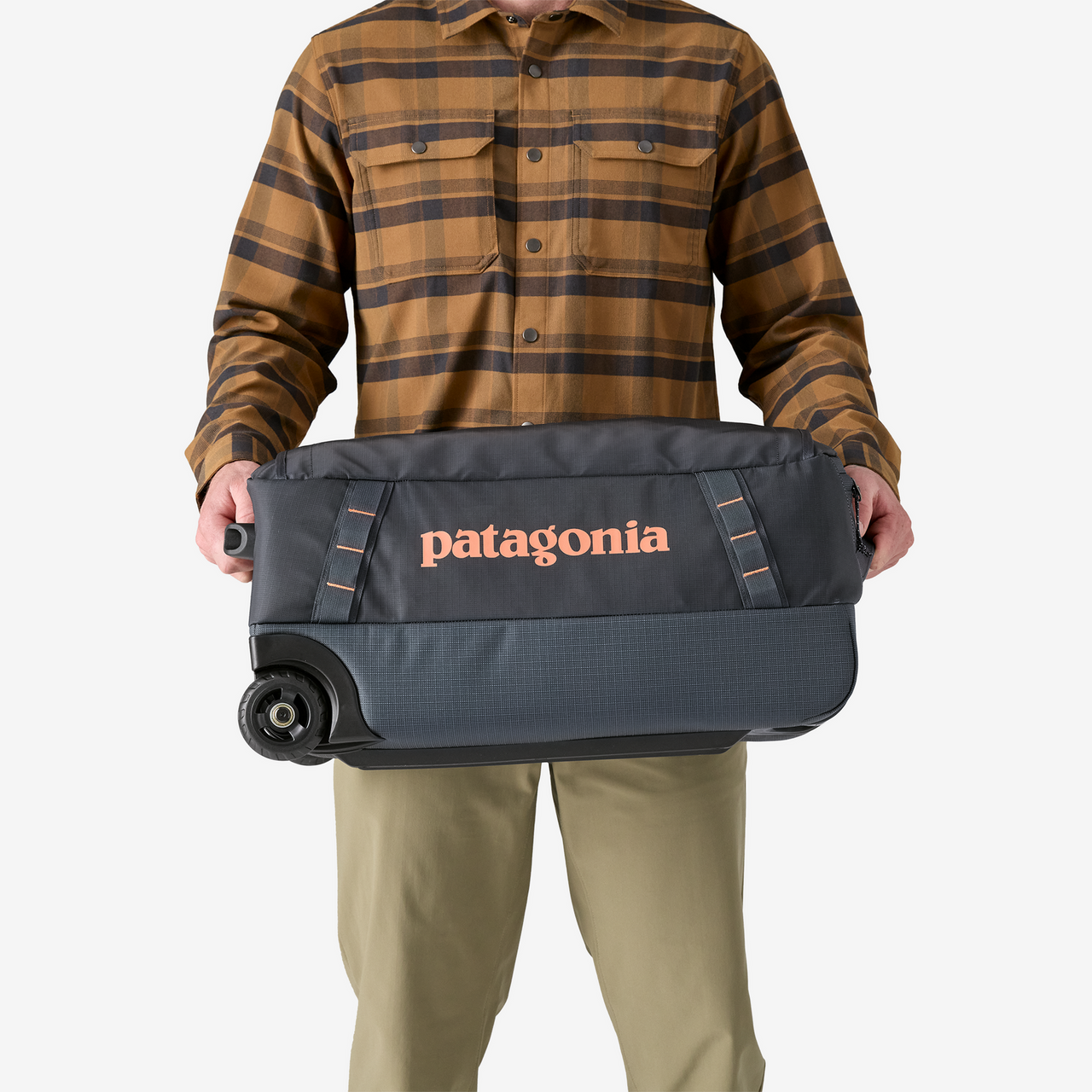 Patagonia Black Hole 40L Wheeled Duffel Bag in Smolder Blue TRIGGER