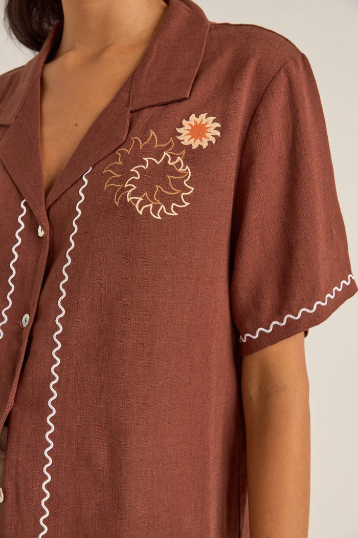 Rhythm Solis Embroidered Short Sleeve Shirt Womens in Chocolate