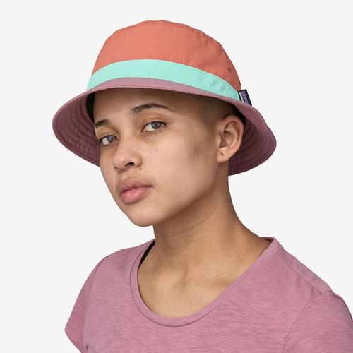 Patagonia Wavefarer Bucket Hat in Quartz Coral