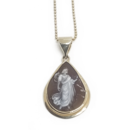 14KY Cameo and Chain