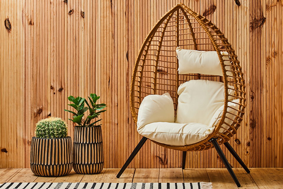 Top Trends in Outdoor Furniture for B2B Businesses - Premier Housewares