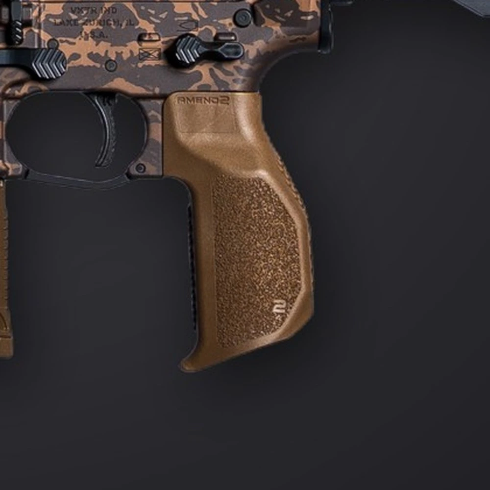 Amend2 Priapus Grip in coyote