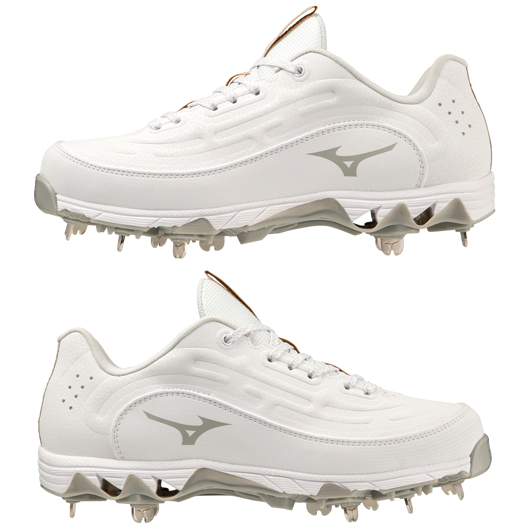 【soooo 】RESISTANT SWIFT Amazon.com: Mizuno 9-Spike Swift 4 Metal Fastpitch Softball