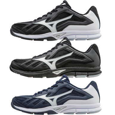 mizuno players trainer 2