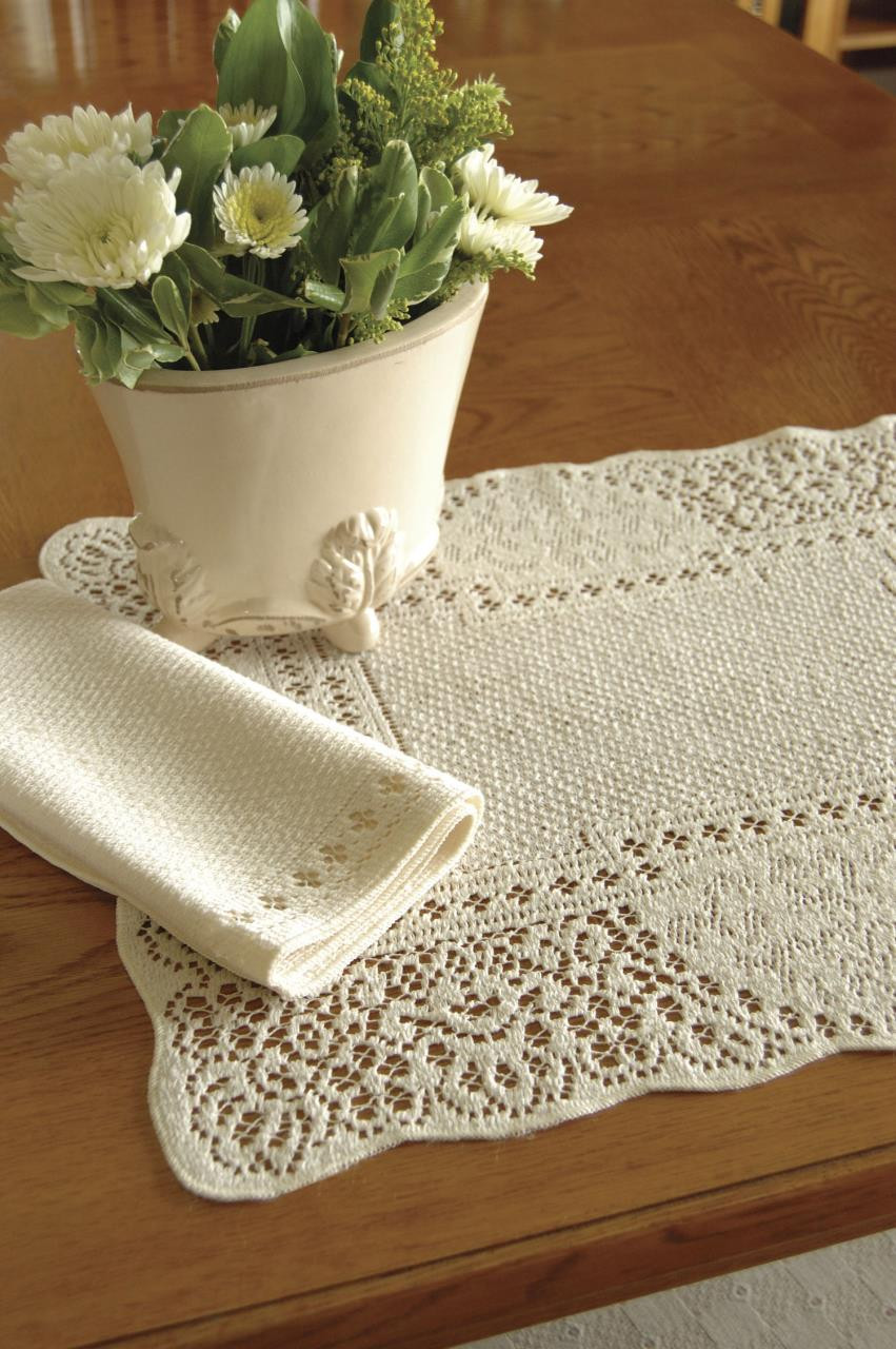 Heritage Lace Caterberry Classic Lace Napkin Set | Paul's Home Fashions