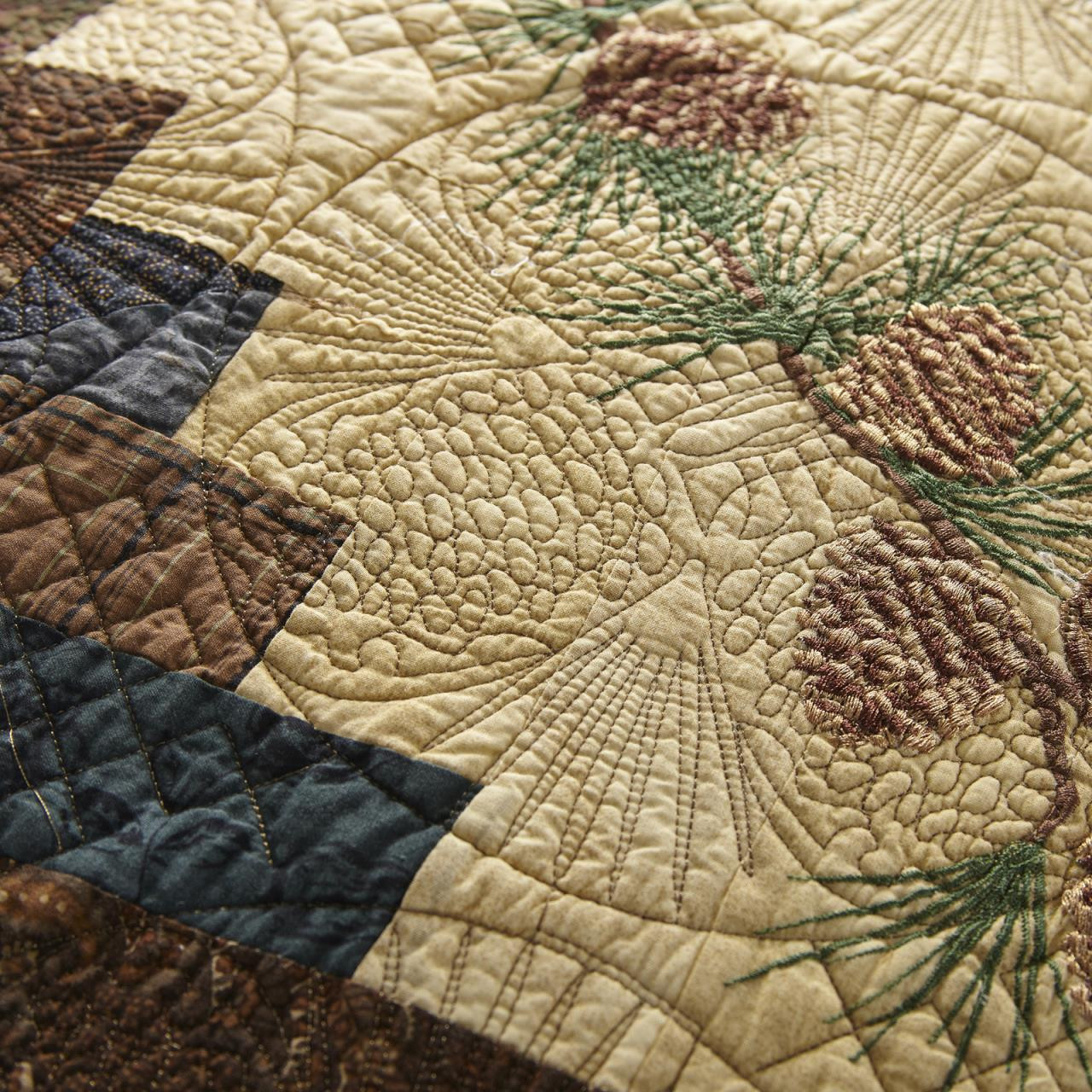 Donna Sharp Cabin Raising Pine Cone Quilt - Thumbnail 3