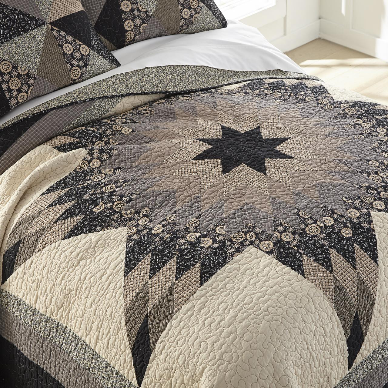 VHC Brands Check Star Quilt - Thumbnail 4