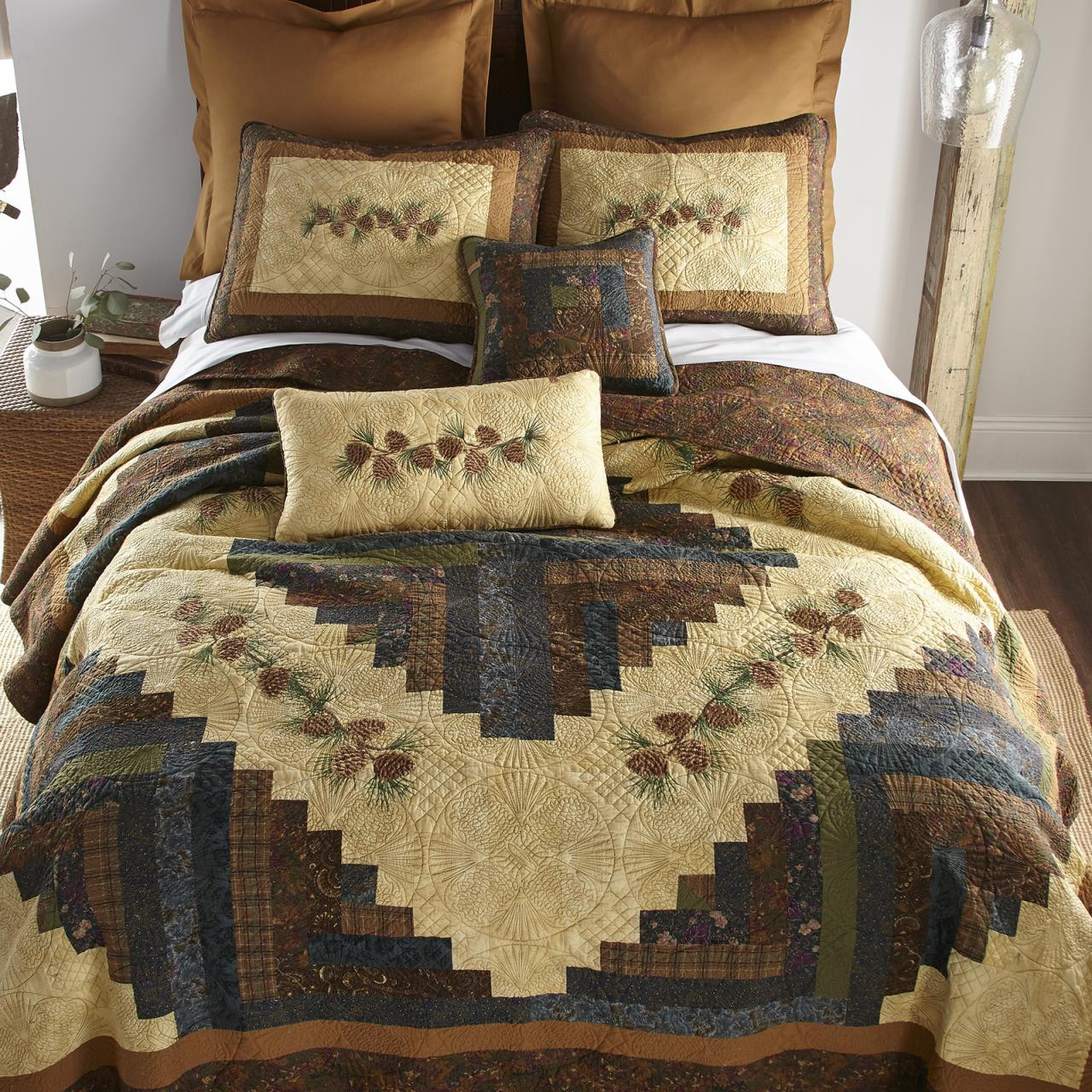 Donna Sharp Cabin Raising Pine Cone Quilted Bedding - Thumbnail 3