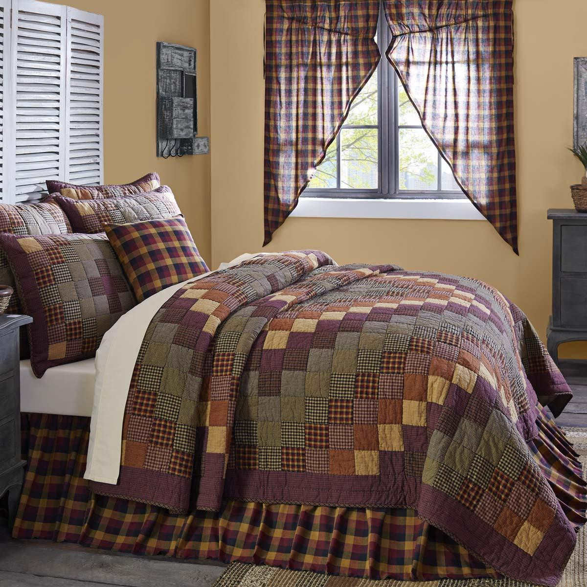 VHC Brands Heritage Farms Quilt