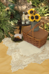 Heirloom Table Topper - 734573008001