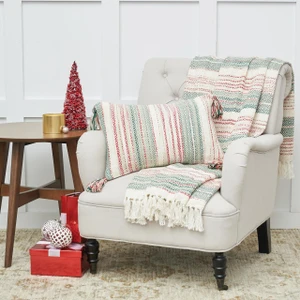 Cozy Nordic Christmas Red/Green Throw - 8246785156