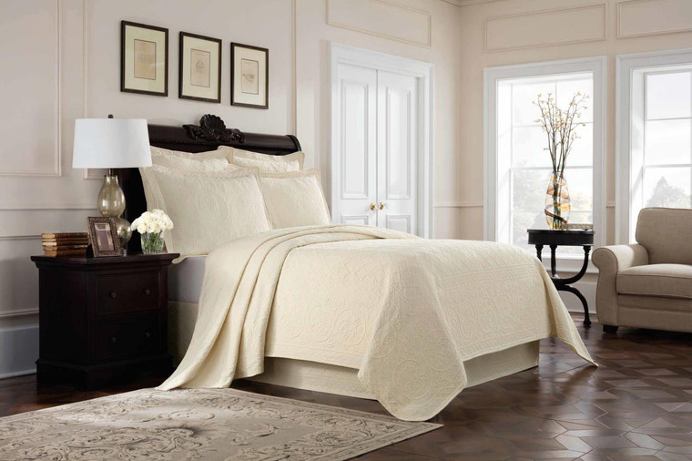 Richmond Ivory Matelasse Coverlet - 048975017821