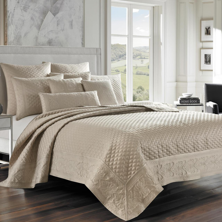 Lyndon Pearl Bedding Collection -