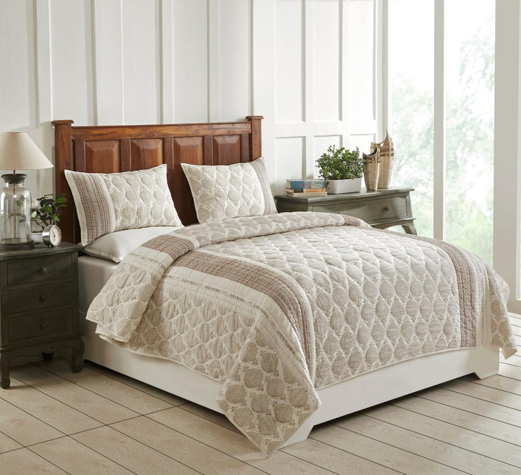 Essential Brown Quilt Set - 193675001592