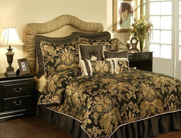 Lismore Black Bedding Collection -