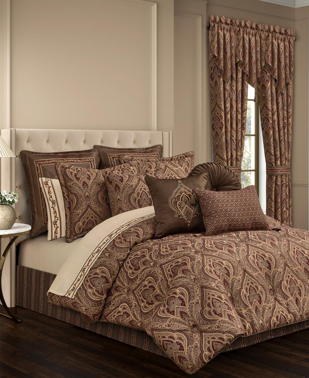 Odette Crimson Comforter Set - 193842163603