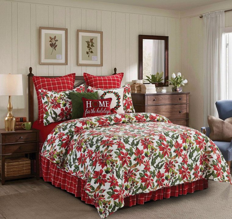 C&F Poinsettia Berries King Quilt Set