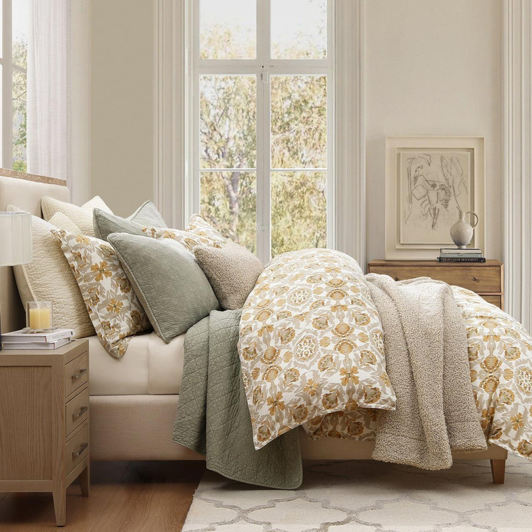 Andie Bedding Collection -