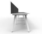 Fluid 4 Person Single Sided Workstation With Screen