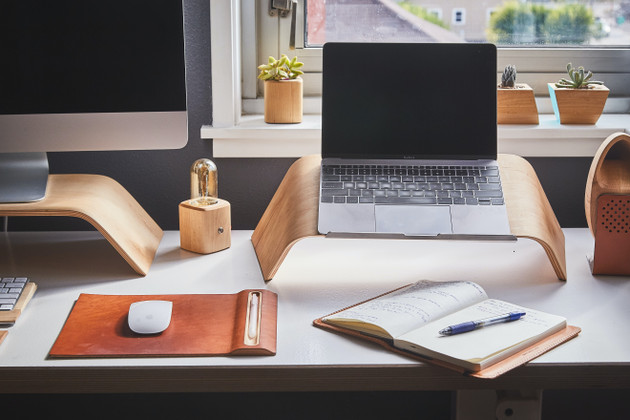 The Top Office Desk Furniture Pieces for Your Home Office