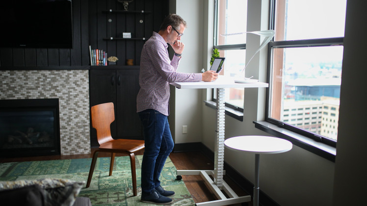 The Hidden Health Benefits of Stand Up Desks