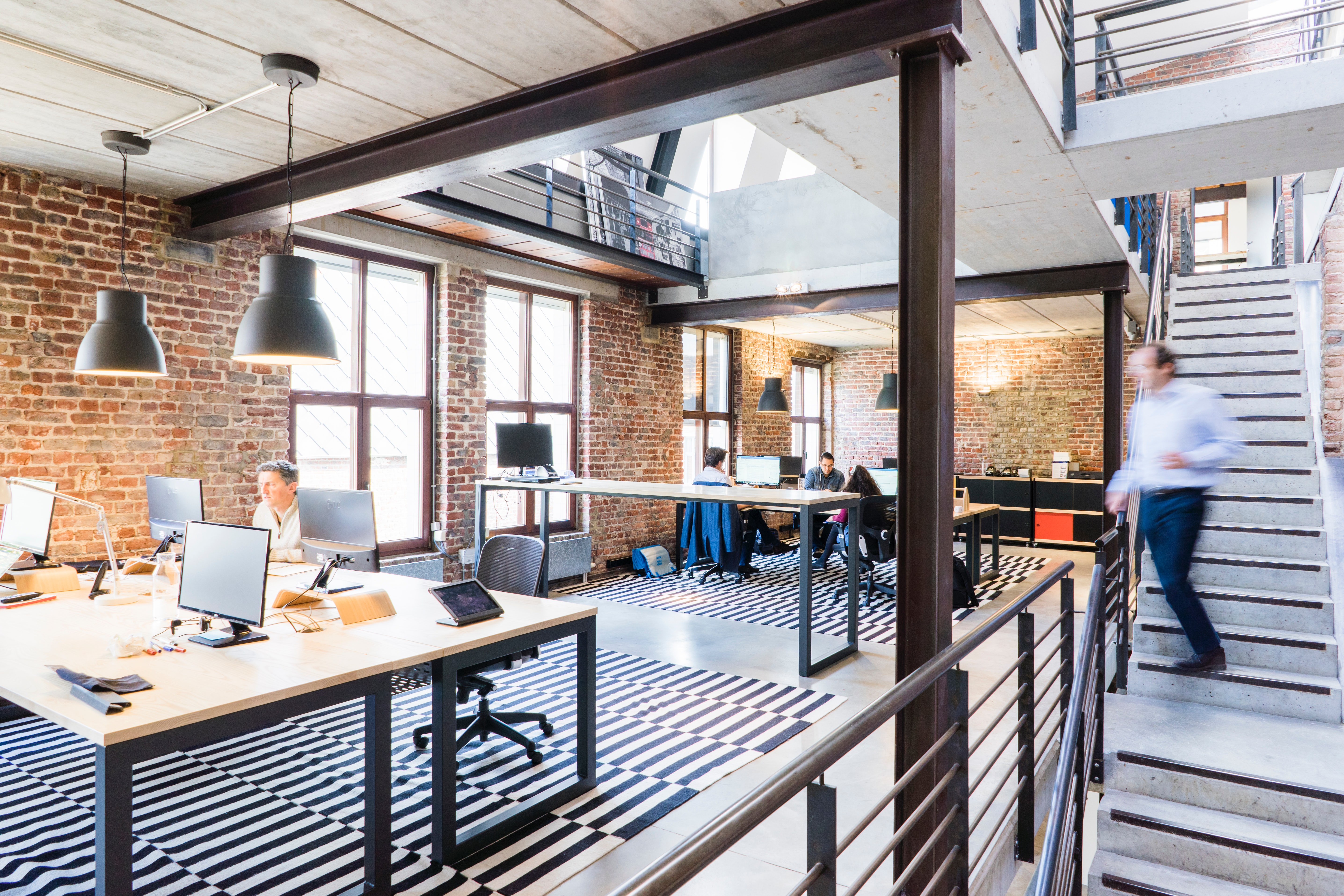 3 Ways To Create a Modern Office Fit Out On a Budget - Urban Hyve