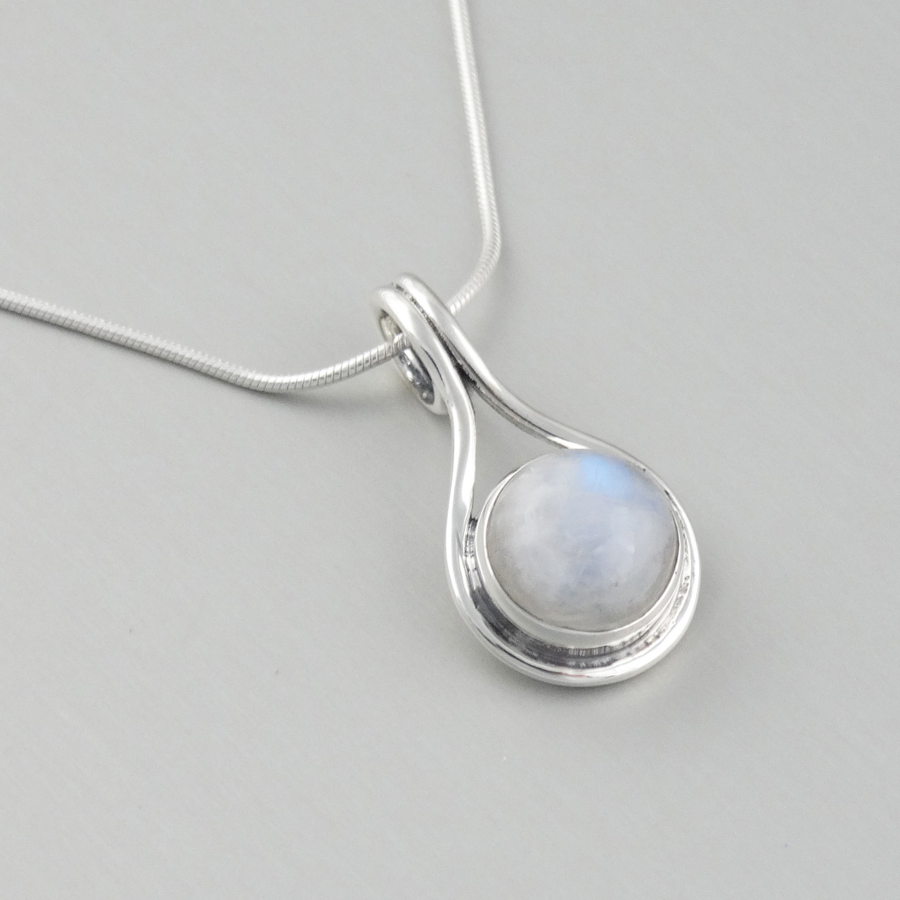 Collana Con Ciondolo Pietra Di Luna In Argento 925 Per Donna: Segno Zodiacale Bilancia, Gioiello Anallergico Con Catena Regolabile, MUUYON.