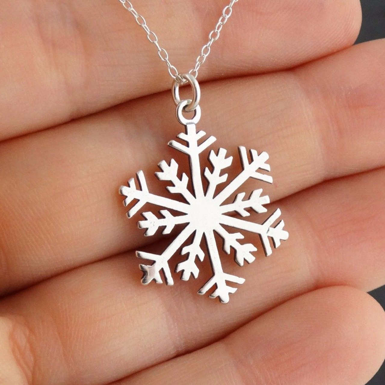 1/2 CT. T.W. Diamond Snowflake Pendant in Sterling Silver | Zales