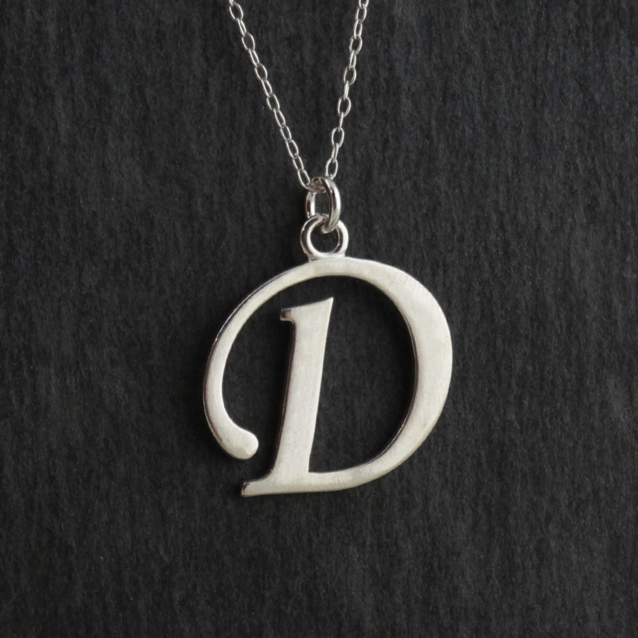 D dreamrax Letter D - Diamond Silver Pendant Necklace Jewellery for Women,  Best Gift for Girl, Girlfriend, Wife and Sister : Amazon.in: Fashion