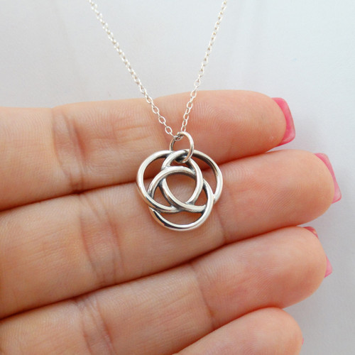 925 Sterling Silver Infinite Circles Knot Necklace