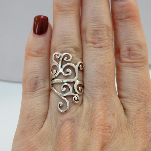 925 Sterling Silver Fancy Lines Ring 925 Sterling Silver Fancy Lines Ring