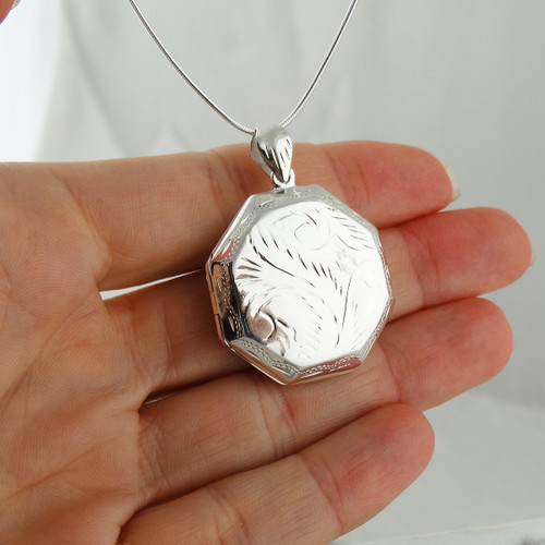 Sterling Silver Octagon 2 Photo Locket Necklace Sterling Silver Octagon 2 Photo Locket Necklace